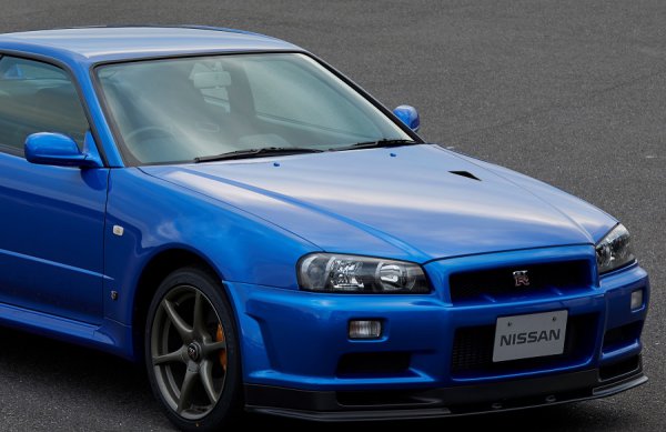 R34スカイラインGT-R誕生物語　伝説の名車を「伝説」にした「神の声」とは