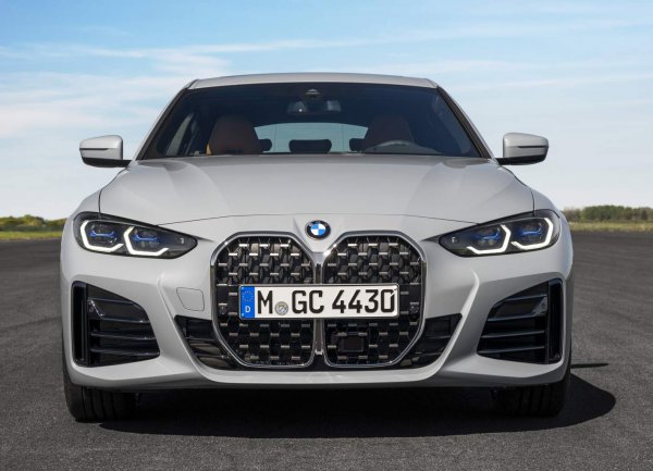 BMW 4シリーズに新型グランクーペ登場 アクの強さが癖に?