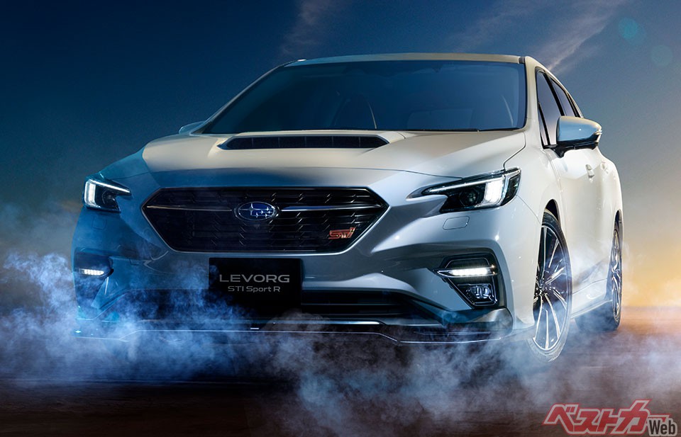 スバル レヴォーグ(画像はSTI Sport)。全長4755×全幅1795×全高1500mm、車重1580kg、排気量1795cc、水平対向4DOHCターボ、117ps/30.6kgm、WLTCモード燃費13.6km/L(STI Sportは11.0km/L)