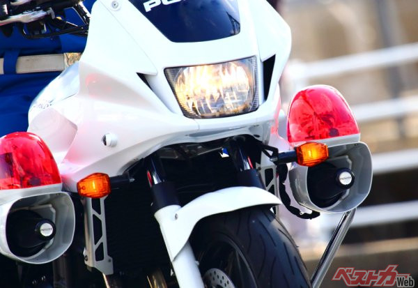 交通機動隊と所轄 同じ白バイでも違うんです 白バイ乗りってどんな風に働いてるの？