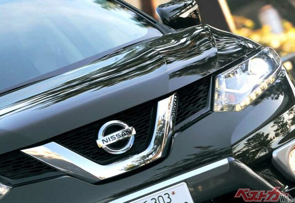 いまだ中古車が大人気!!　3代目エクストレイル&ハリアー 4代目フォレスター初代CX-5 充実のミドルサイズSUV直接対決プレイバック【ベストカーアーカイブス2014】