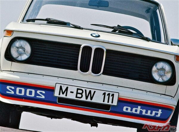 【昭和世代の反撃】「速いハコ車」とはこいつのことだ!!　BMW2002ターボの性能がバグってた件!!!