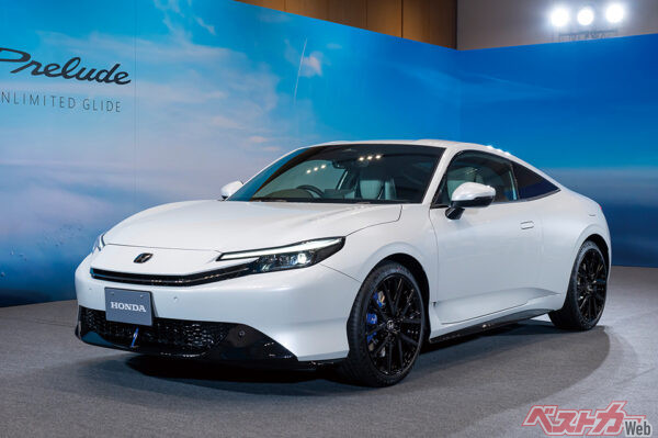 なだらかなルーフラインをはじめ、伸びやかなプロポーションが特徴の新型プレリュード。大人のデートカーとしての雰囲気充分だ