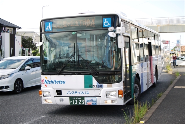小嶺車庫に到着した香月快速