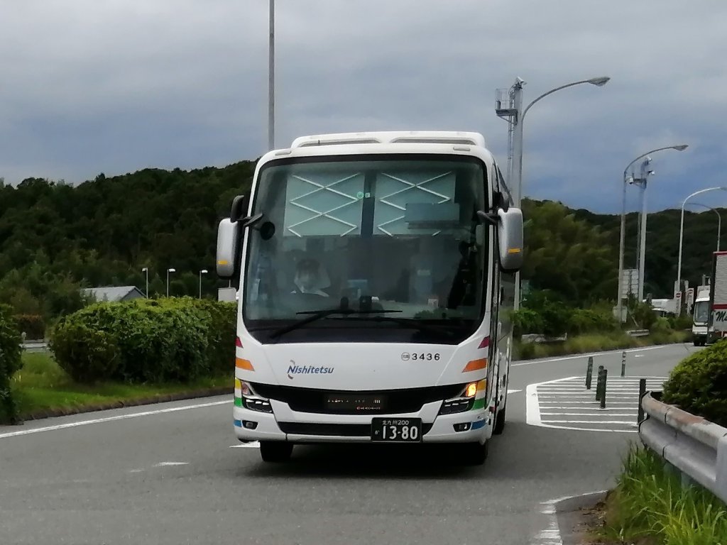バスマニアも肌対策を!!車内のエアコン乾燥には肌成分の化粧品がよさそう