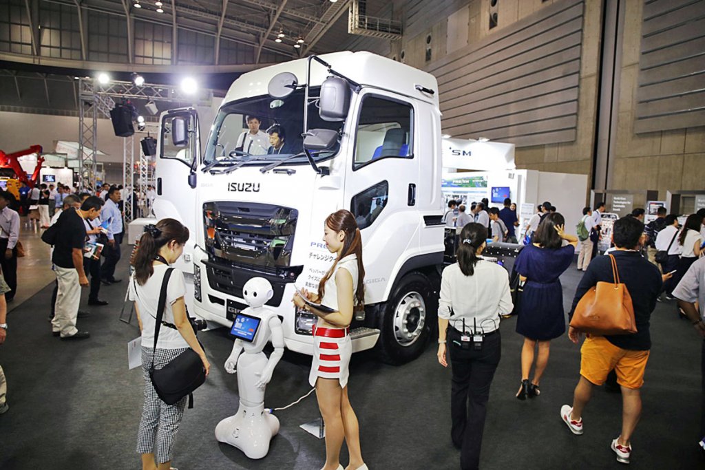 いよいよジャパントラックショー2022が開幕!  各トラックメーカーの見どころは?