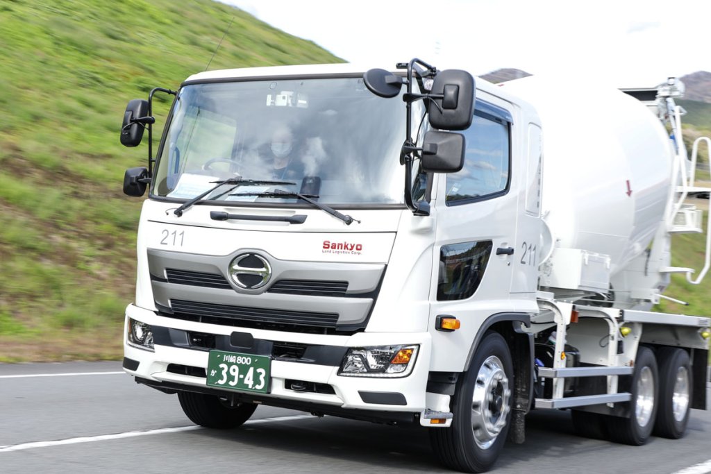 小排気量で20トンの車体を動かすオートマ !　日野レンジャーGKミキサに標準設定されるアリソンATを試す!!